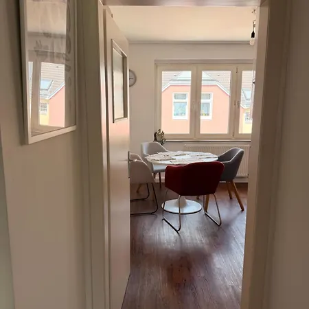 Luxury In Prime Location With South-facing Balcony Апартаменты *