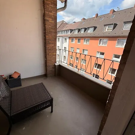Luxury In Prime Location With South-facing Balcony Дюссельдорф