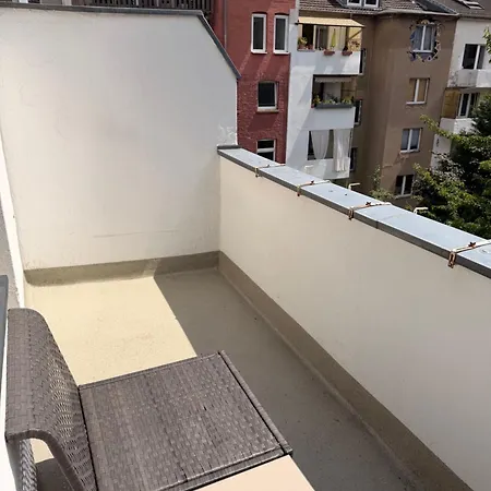 Luxury In Prime Location With South-facing Balcony * Дюссельдорф