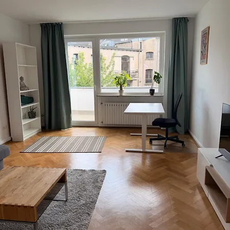 Апартаменты Luxury In Prime Location With South-facing Balcony